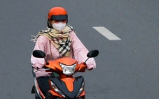 Bão số 15 ép không khí lạnh xộc thẳng về TP.HCM, Nam Bộ đêm và sáng có nơi lạnh 18 độ C