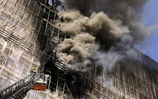 Hong Kong siết an toàn sau thảm kịch hỏa hoạn