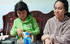 Nhặt được vàng giữa dòng nước lũ, hai vợ chồng ở Nha Trang tìm trả cho người đánh mất