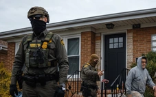 Mỹ dừng xét duyệt hồ sơ xin tị nạn trong nước