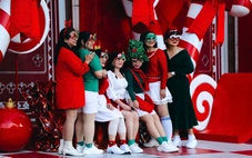 TP.HCM sáng nay lạnh như Đà Lạt, nhiều người tranh thủ tận hưởng 'cái lạnh dễ thương'