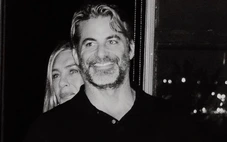 Jennifer Aniston công khai bạn trai Jim Curtis