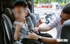 Không yêu cầu ô tô kinh doanh vận tải hành khách trang bị ghế ngồi cho trẻ em