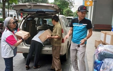 TP.HCM: Khu phố 46, phường Thạnh Mỹ Tây góp hơn 100 triệu và 2 tấn hàng hóa gửi bà con bị lũ lụt