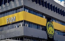 FAM tuyên bố 'đại chiến' với FIFA, dư luận Malaysia phẫn nộ 'đủ rồi, dừng lại'