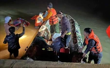 Đi thả lưới bị lật thuyền, một người chết