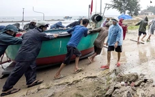 Dốc toàn lực chống bão Kalmaegi