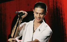 'Sốc với chợ tình trên mạng' nhận giải Báo chí toàn quốc, Nguyễn Hùng được trao giải Cảm hứng Việt