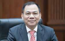 Tỉ phú Phạm Nhật Vượng cùng hai con trai lập công ty hàng không vũ trụ