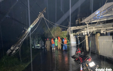 Điện lực miền Trung nói sẽ cấp lại điện cho dân vùng bão  trong 3 ngày