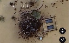 Ảnh từ Google Earth không cho thấy hàng chục người chết nằm trong vũng máu ở Sudan