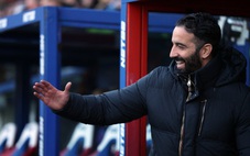 HLV Amorim: 'Chúng tôi ăn cắp ý tưởng từ các đội bóng khác để ghi bàn'