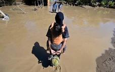 Lũ lụt hoành hành châu Á: Indonesia hơn 440 người chết, Sri Lanka kêu gọi viện trợ quốc tế