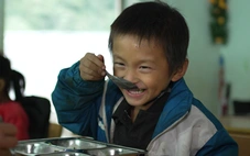 Ba giải pháp nâng cao thể trạng, giảm suy dinh dưỡng ở trẻ em Việt Nam