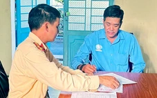 Tài xế bị phạt vì chuyển làn xe khách nguy hiểm trên cao tốc Mỹ Thuận - Cần Thơ