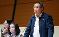 Các đại biểu Quốc hội thảo luận về thu hồi đất và mức bồi thường