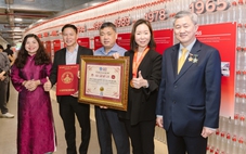 Coca-Cola Việt Nam xác lập kỷ lục với tác phẩm nghệ thuật từ bao bì nhựa tái chế lớn nhất