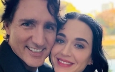 Hé lộ lý do Katy Perry hẹn hò với cựu Thủ tướng Canada Justin Trudeau