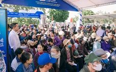 Long Châu đón khách hàng thứ 33 triệu: Cột mốc tự hào trên hành trình chăm sóc sức khỏe Việt Nam