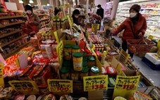 Nhật Bản: Gần 10.000 doanh nghiệp phá sản do người dân không chịu chi tiêu