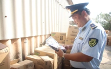 Tây Ninh phát hiện hộ kinh doanh thuốc bảo vệ thực vật chứa chất cấm, đường cát lậu