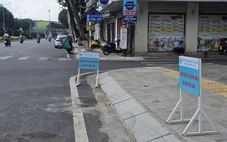 Tùy tiện dựng biển 'Cấm đậu xe' ở Cần Thơ