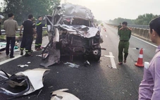 Khởi tố vụ án tai nạn xe khách và xe đầu kéo trên cao tốc, 4 người chết