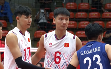 Tuyển bóng chuyền nam Việt Nam thị uy sức mạnh trong ngày ra quân tại SEA Games 33