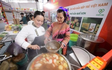 Điểm tin 18h: Phở các vùng miền hội tụ trong lễ hội Ngày của Phở ở TP.HCM