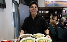 Giới thiệu phở Việt Nam với bạn bè Đức đúng vào 'Ngày của phở'
