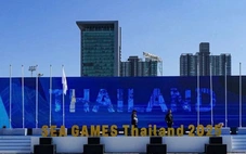 SEA Games trong lúc 'nhà có việc'