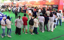 Ngày của Phở 2025: ngày cuối còn đông hơn ngày đầu, khách xếp hàng dài chờ