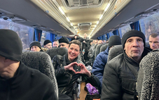 Belarus thả 123 tù nhân theo thỏa thuận với Mỹ, trong đó có chủ nhân giải Nobel Hòa bình