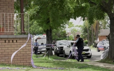 Cảnh sát vũ trang đột kích khu dân cư nghi phạm xả súng ở Úc, hàng xóm bàng hoàng