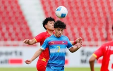 U22 Việt Nam - Philippines (hiệp 1) 0-0: Đối thủ phạm lỗi để ngăn cản Viktor Lê