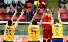 Bóng chuyền nam Việt Nam - Thái Lan 23-25 (Ván 2): Thái Lan đang dẫn sâu