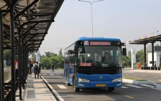 Bến xe buýt Lê Minh Xuân chính thức hoạt động, tăng kết nối giao thông phía Tây TP.HCM