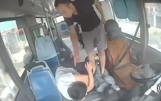 Tài xế xe buýt bị người đàn ông đạp nhiều lần vào đầu và mặt
