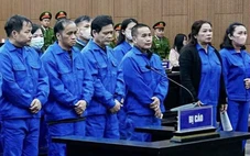 Nhận hối lộ 970 triệu trong 5 vụ 'chạy án', cựu phó chánh án bị đề nghị 7-8 năm tù