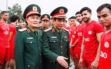 Bộ trưởng Bộ Quốc phòng gặp mặt, động viên CLB Thể Công - Viettel
