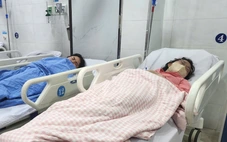 Ngộ độc thực phẩm có vụ hàng trăm nạn nhân, khởi kiện được không?