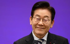 Tổng thống Hàn Quốc cứng rắn đề xuất: ‘Bảo hiểm y tế nên chi trả điều trị rụng tóc, hói đầu’