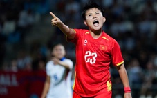 Nữ Việt Nam - Philippines (hiệp 1) 0-0: Trọng tài mắc sai lầm, Bích Thùy bị từ chối bàn thắng