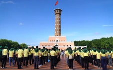 Nhiều hoạt động ý nghĩa trong hành trình về nguồn 'Tự hào cán bộ Dân vận khéo' tại cực Nam Tổ quốc