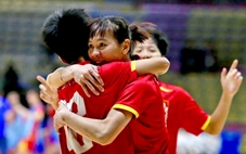 Futsal nữ Việt Nam - Indonesia (hiệp 2) 4-0: K 'Thủa nâng tỉ số