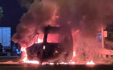 Xử lý nghiêm xe cứu thương 'lụi', xe đầu kéo, container dừng đỗ sai quy định