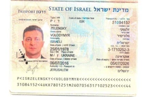 Tin giả xoay quanh hộ chiếu Israel của Tổng thống Zelensky