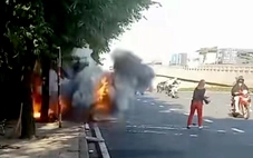 Vừa bật bếp gas nấu nước lèo để bán bún riêu thì phát nổ