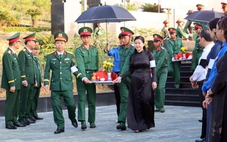 Đưa 30 hài cốt liệt sĩ hy sinh tại Campuchia về đất mẹ an táng