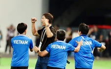 HLV Kim Sang Sik dẫn dắt đội tuyển Việt Nam đến hết Asian Cup 2027